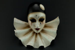 Pierrot with collar